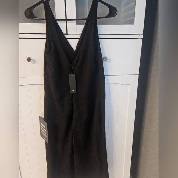 Lulus Dresses & Skirts - Lulus Black Dress